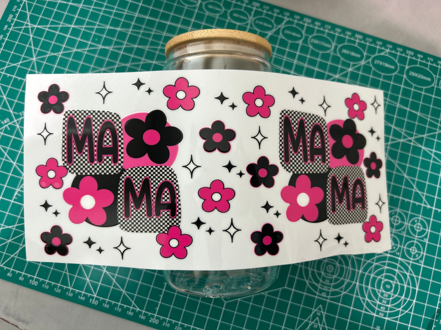 #32 Mama checkered decal