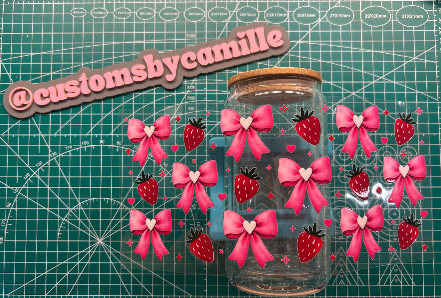 #126 Strawberry Bows decal