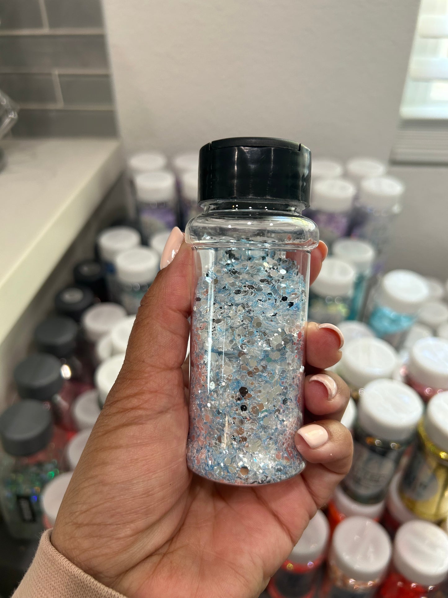 Kitty glitter