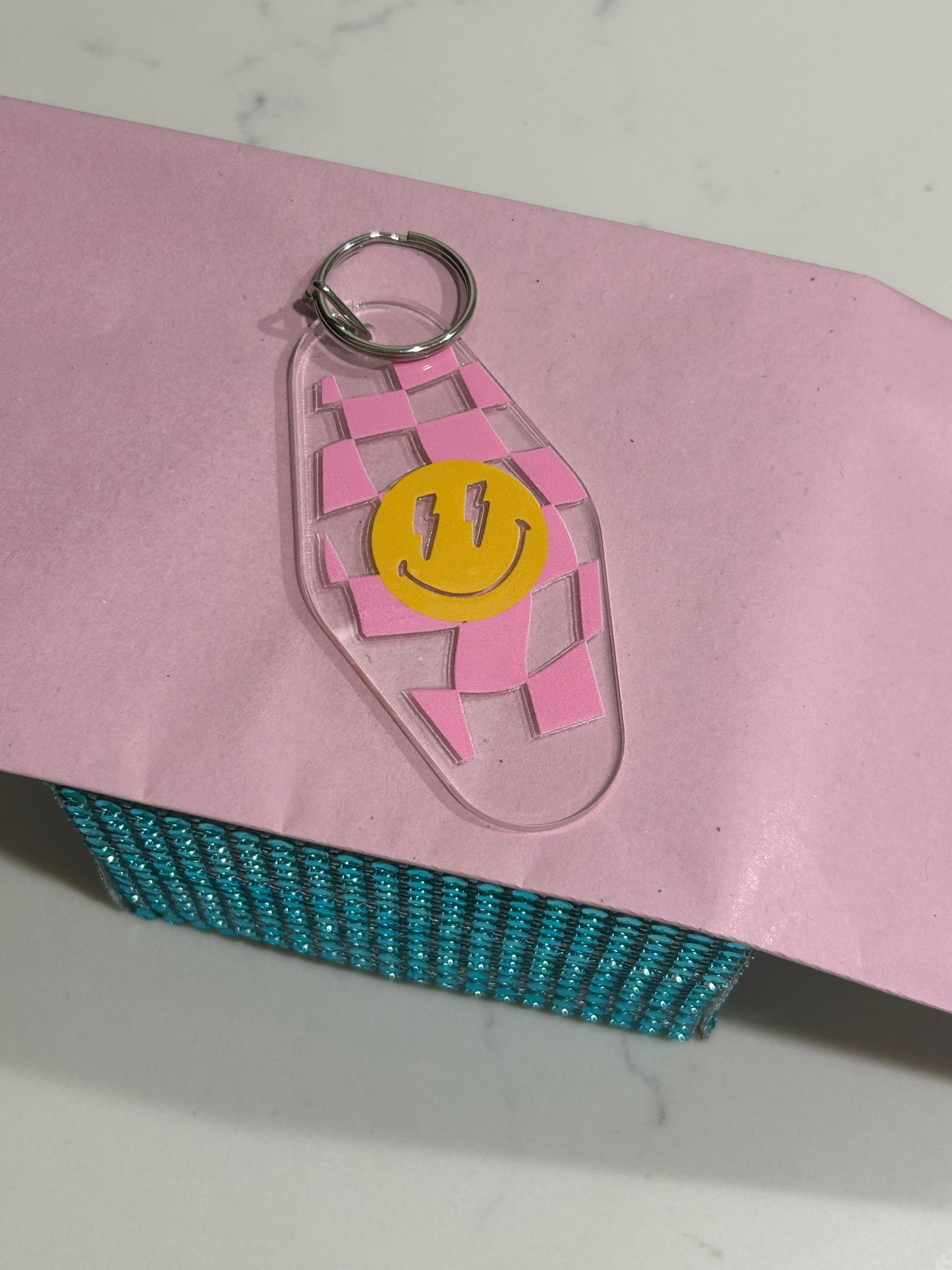 Smiley w/Bolt Eyes Keychain