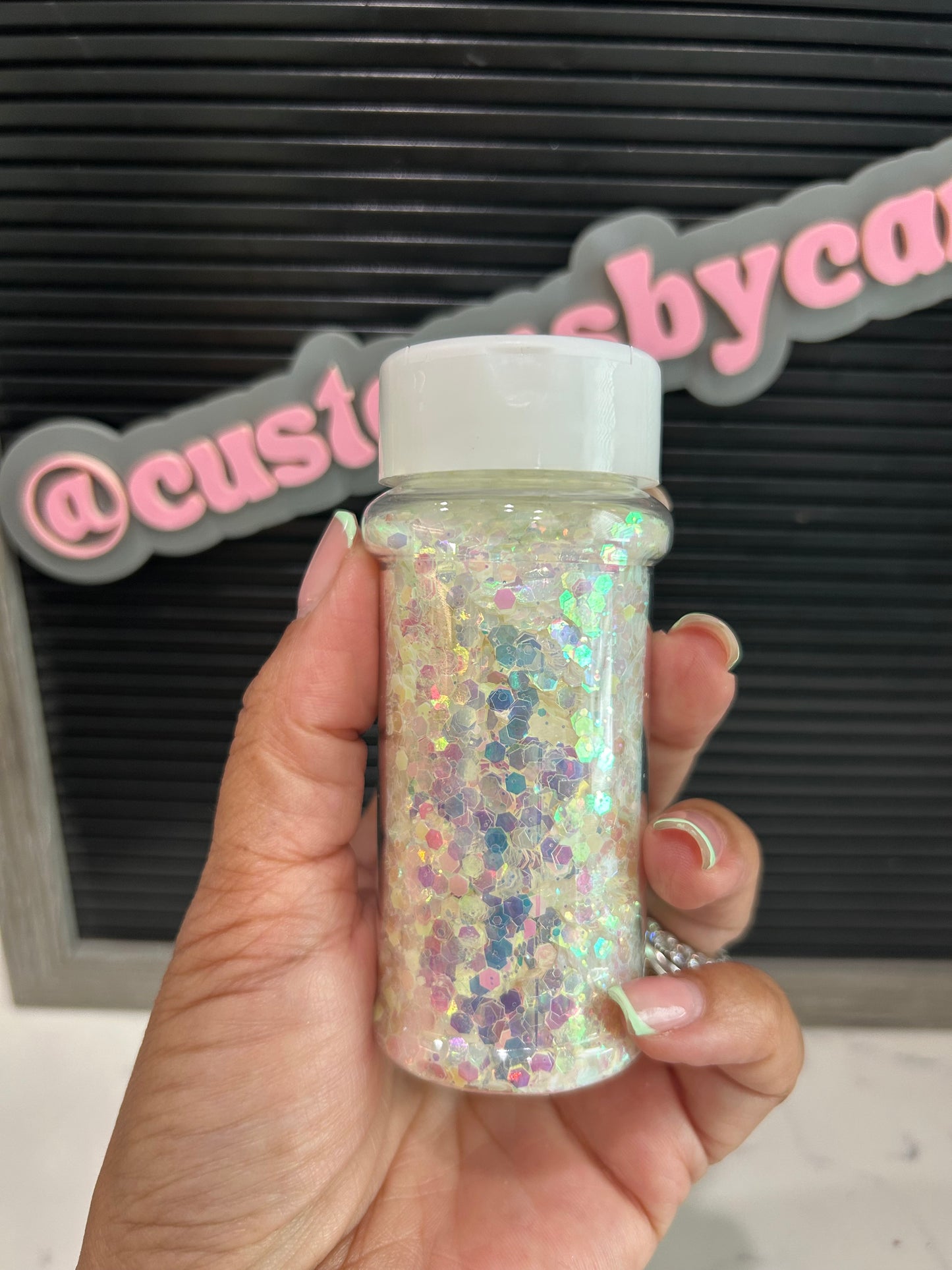 Buzz Glow glitter
